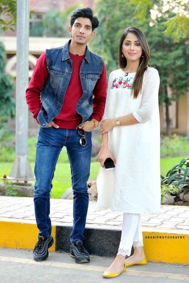 Mohsin Abbas with wife